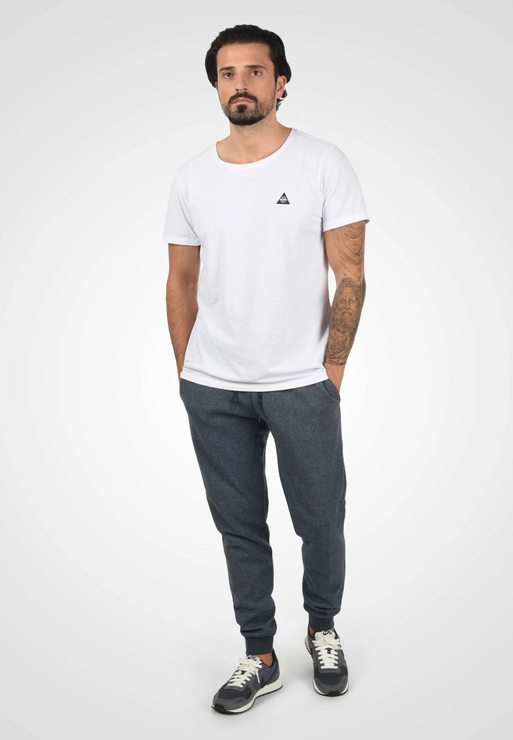 Indicode Jeans IDNAPANEE - Spodnie Treningowe - Navy Mix | Wytrzymałe i Wygodne Spodnie Męskie 4 Indicode Jeans IDNAPANEE - Spodnie Treningowe - Navy Mix | Wytrzymałe i Wygodne Spodnie Męskie - obrazek 4