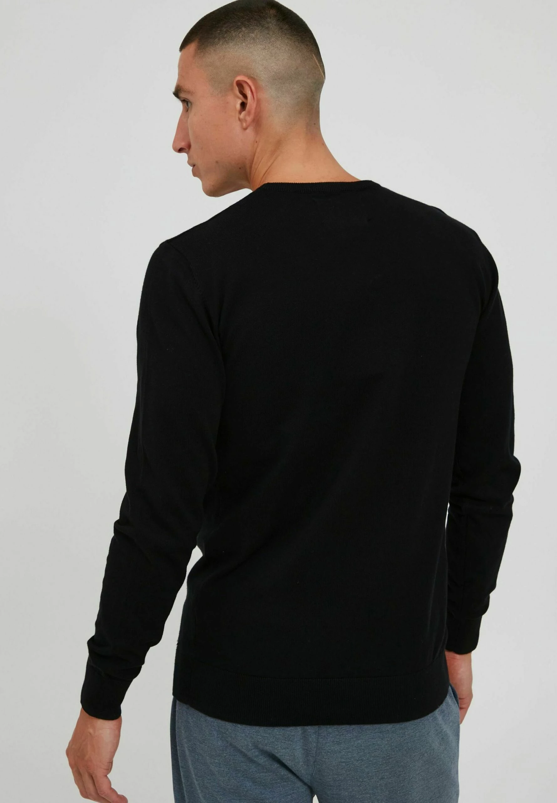 Indicode Jeans IDBADAN - Sweter - Czarny | Elegancki i Wygodny Sweter 3 Indicode Jeans IDBADAN - Sweter - Czarny | Elegancki i Wygodny Sweter - obrazek 3