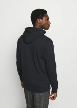 Indicode Jeans WILKINS - Bluza Męska Navy | Bluzy Męskie 9 Indicode Jeans WILKINS - Bluza Męska Navy | Bluzy Męskie -Indicode Jeans Sklep 0b7e3703cf14408dbd4a029b074d7219 scaled