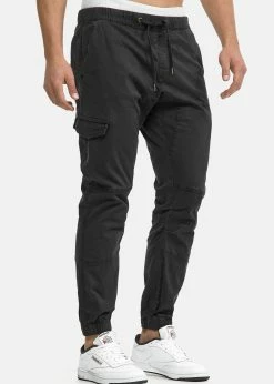 Indicode Jeans LEVI - Bojówki - Czarne Spodnie Męskie | Wysoka Jakość 10 Indicode Jeans LEVI - Bojówki - Czarne Spodnie Męskie | Wysoka Jakość -Indicode Jeans Sklep 0c854882769b437a813f8f959e9f65f3 scaled