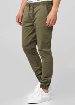 Indicode Jeans FIELDS - Spodnie Materiałowe - Army | Wysoka Jakość | Odzież Męska -Indicode Jeans Sklep 0f946d9acc734956a946ca3f7867c080 scaled