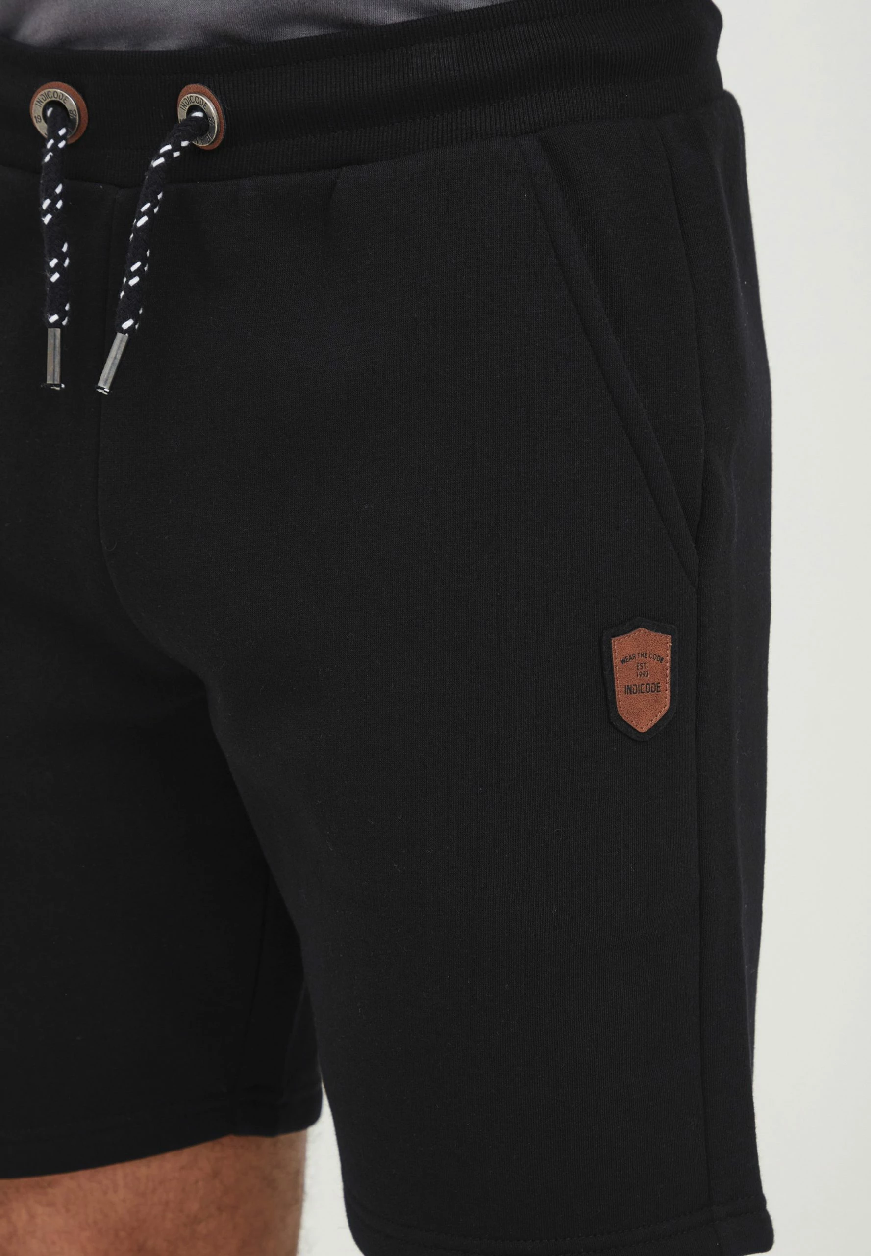 Indicode Jeans IDKULTOP - Szorty Męskie - Czarny 4 Indicode Jeans IDKULTOP - Szorty Męskie - Czarny - obrazek 4