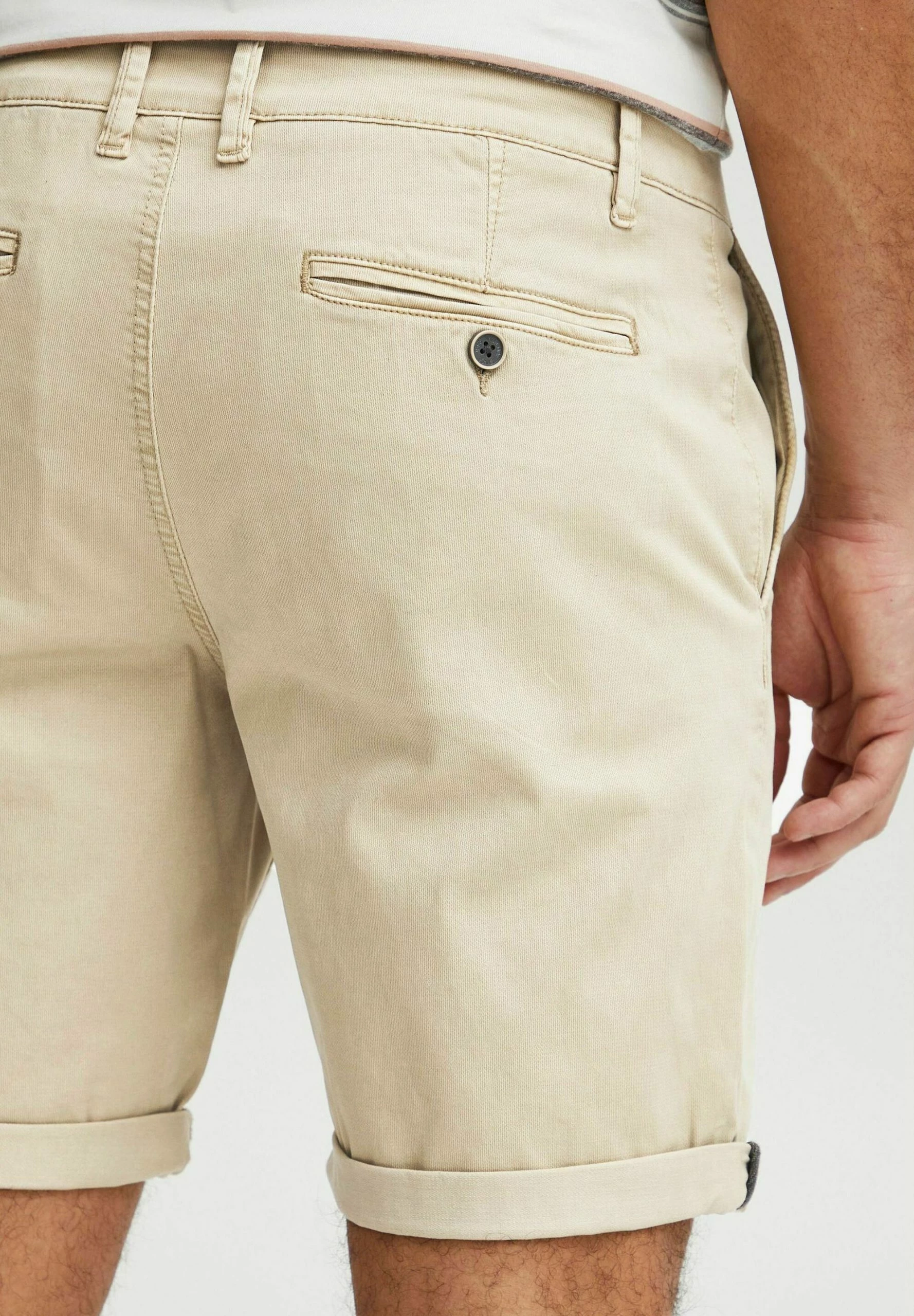 Indicode Jeans Szorty - Irish Cream | Wygodne i Stylowe Szorty Męskie 5 Indicode Jeans Szorty - Irish Cream | Wygodne i Stylowe Szorty Męskie - obrazek 5