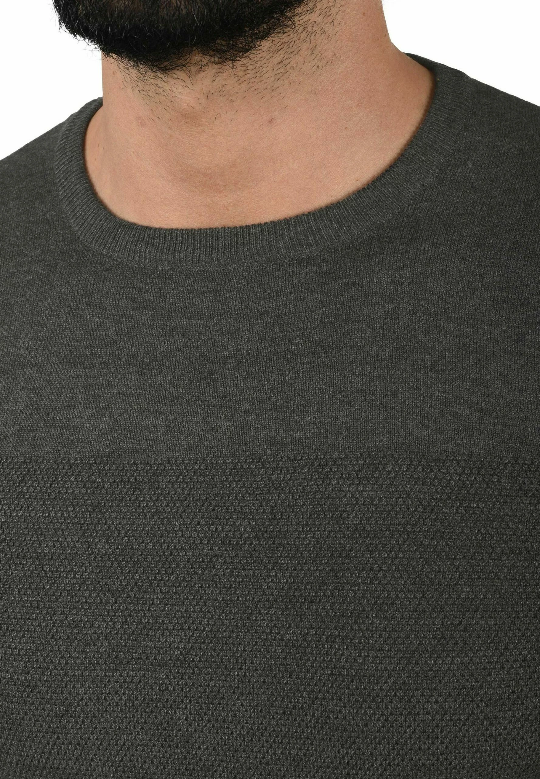 Indicode Jeans IDERNESTO - Sweter - Charcoal Mix | Elegancki Sweter Męski 4 Indicode Jeans IDERNESTO - Sweter - Charcoal Mix | Elegancki Sweter Męski - obrazek 4