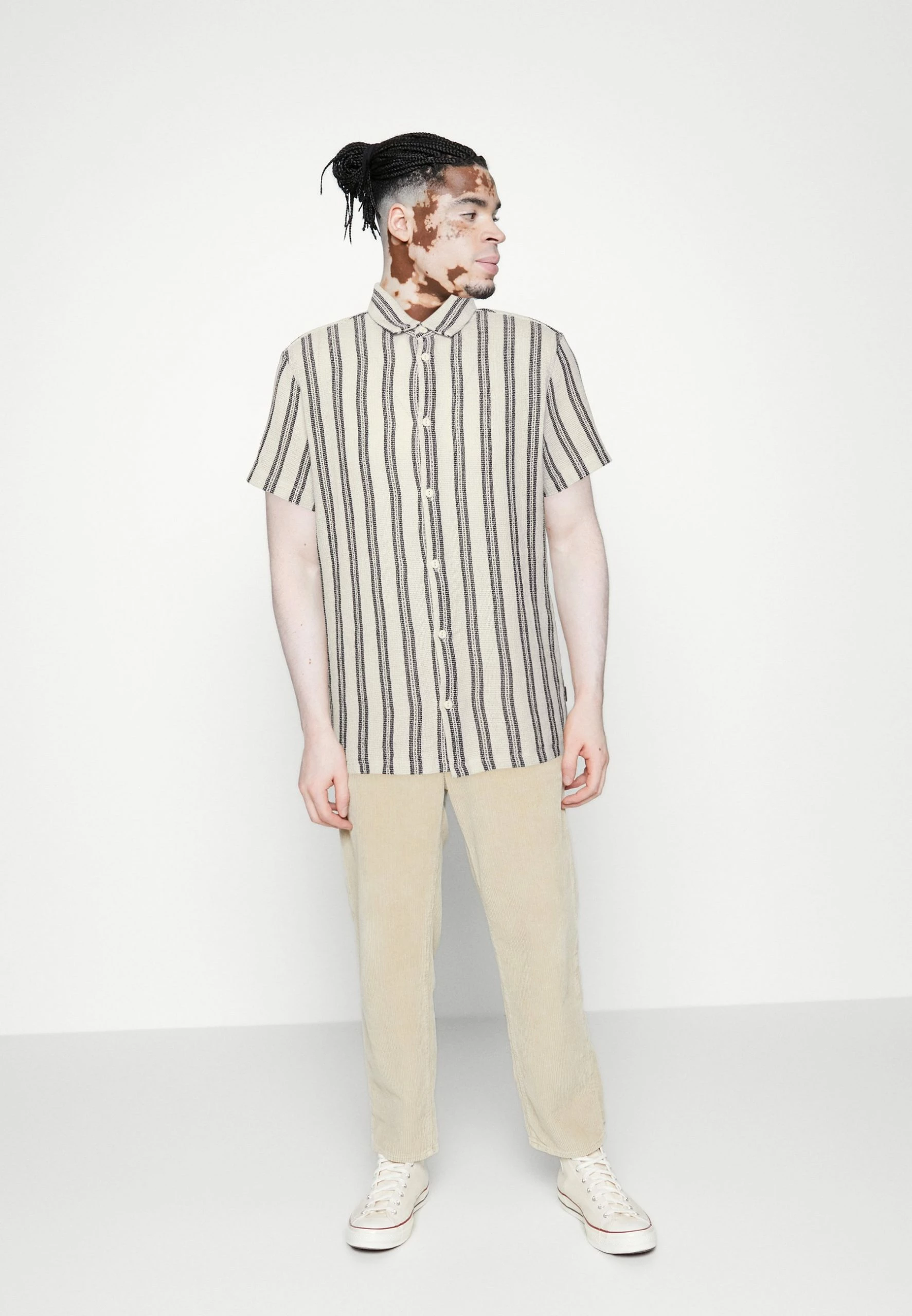 Indicode Jeans VITO - Koszula - Off-white/Dark Blue | Odzież dla Mężczyzn 2 Indicode Jeans VITO - Koszula - Off-white/Dark Blue | Odzież dla Mężczyzn - obrazek 2