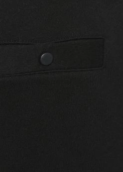 Indicode Jeans BRENNAN - Szorty - Black | Odzież/Promocje -Indicode Jeans Sklep 37a48352c33043de844d58445fc9d140 scaled