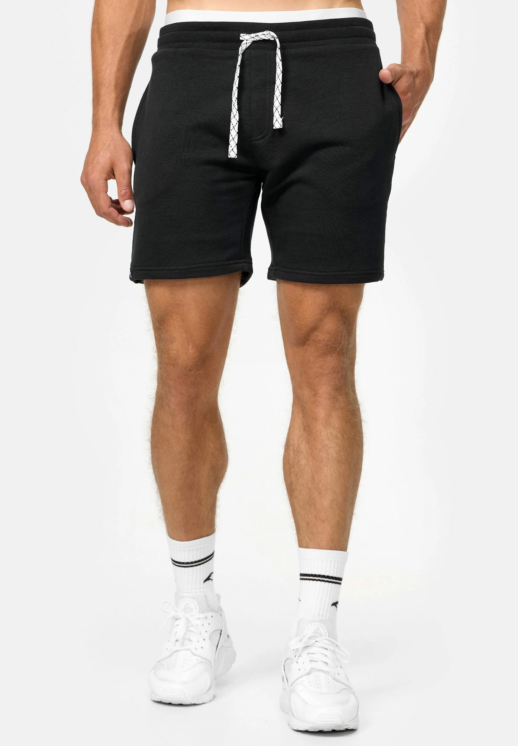 Indicode Jeans ALDRICH - Szorty Damskie - Czarny | Wygodne i Stylowe 1 Indicode Jeans ALDRICH - Szorty Damskie - Czarny | Wygodne i Stylowe