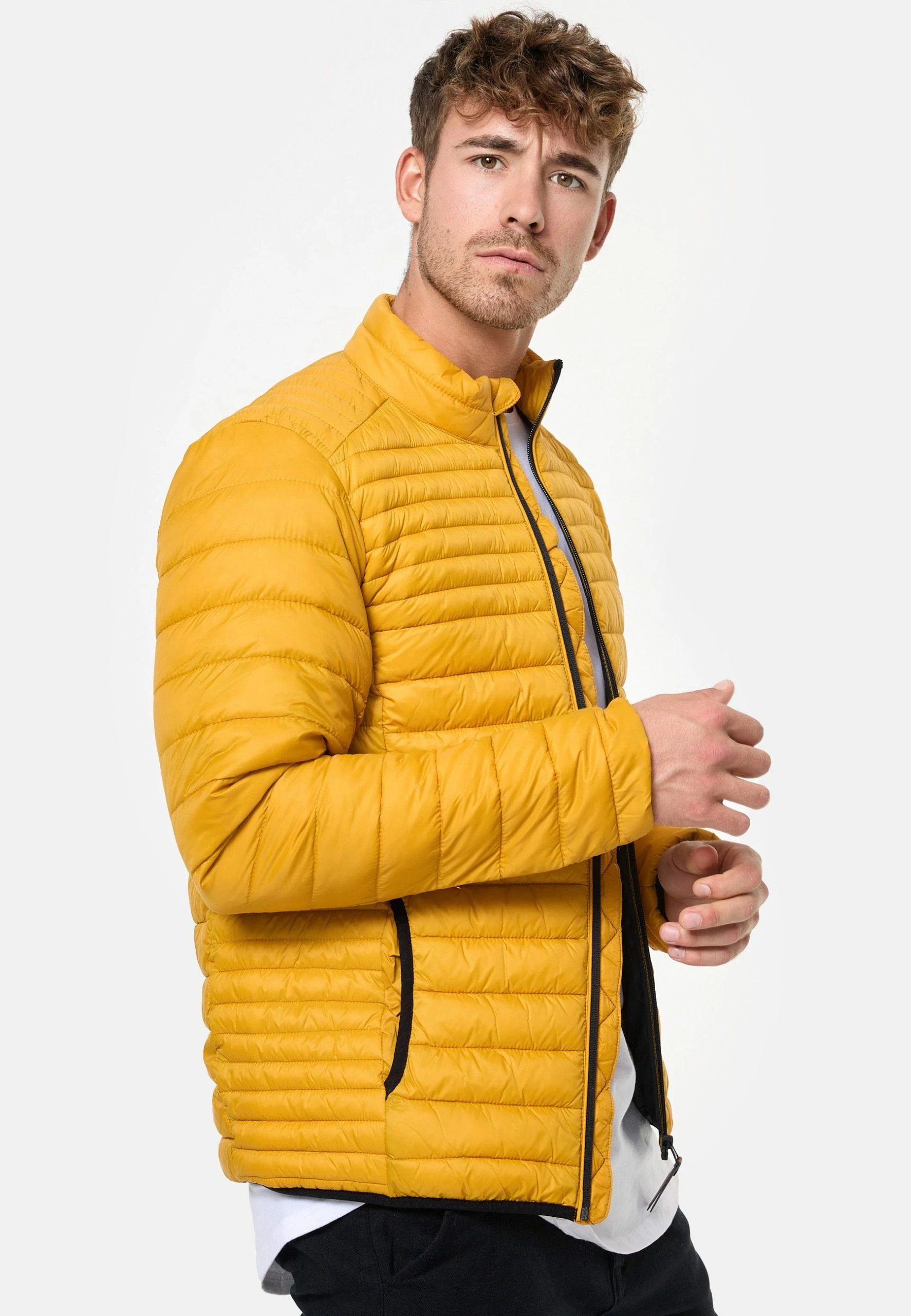 Kurtka Przejściowa Golden Yellow - Indicode Jeans | Modna Kurtka na Wszystkie Okazje 4 Kurtka Przejściowa Golden Yellow - Indicode Jeans | Modna Kurtka na Wszystkie Okazje - obrazek 4