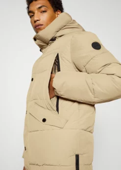 Indicode Jeans SULMON - Płaszcz Zimowy - Cornstalk | Odzież Męska | Zimowa Kurtka -Indicode Jeans Sklep 475190ab330544a9838c68690cf83a0c scaled