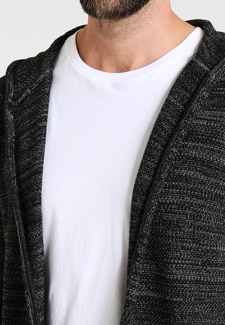 Indicode Jeans DENZEL - Kardigan - Czarny | Elegancki i Wygodny 5 Indicode Jeans DENZEL - Kardigan - Czarny | Elegancki i Wygodny - obrazek 5