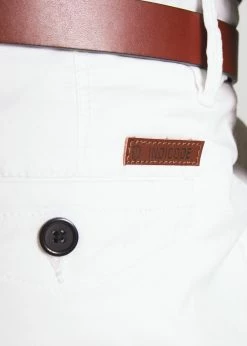 Indicode Jeans GOVER - Chinosy - Offwhite - Eleganckie Spodnie Męskie -Indicode Jeans Sklep 5034efe48ede41d5a49eefefafdd679b scaled