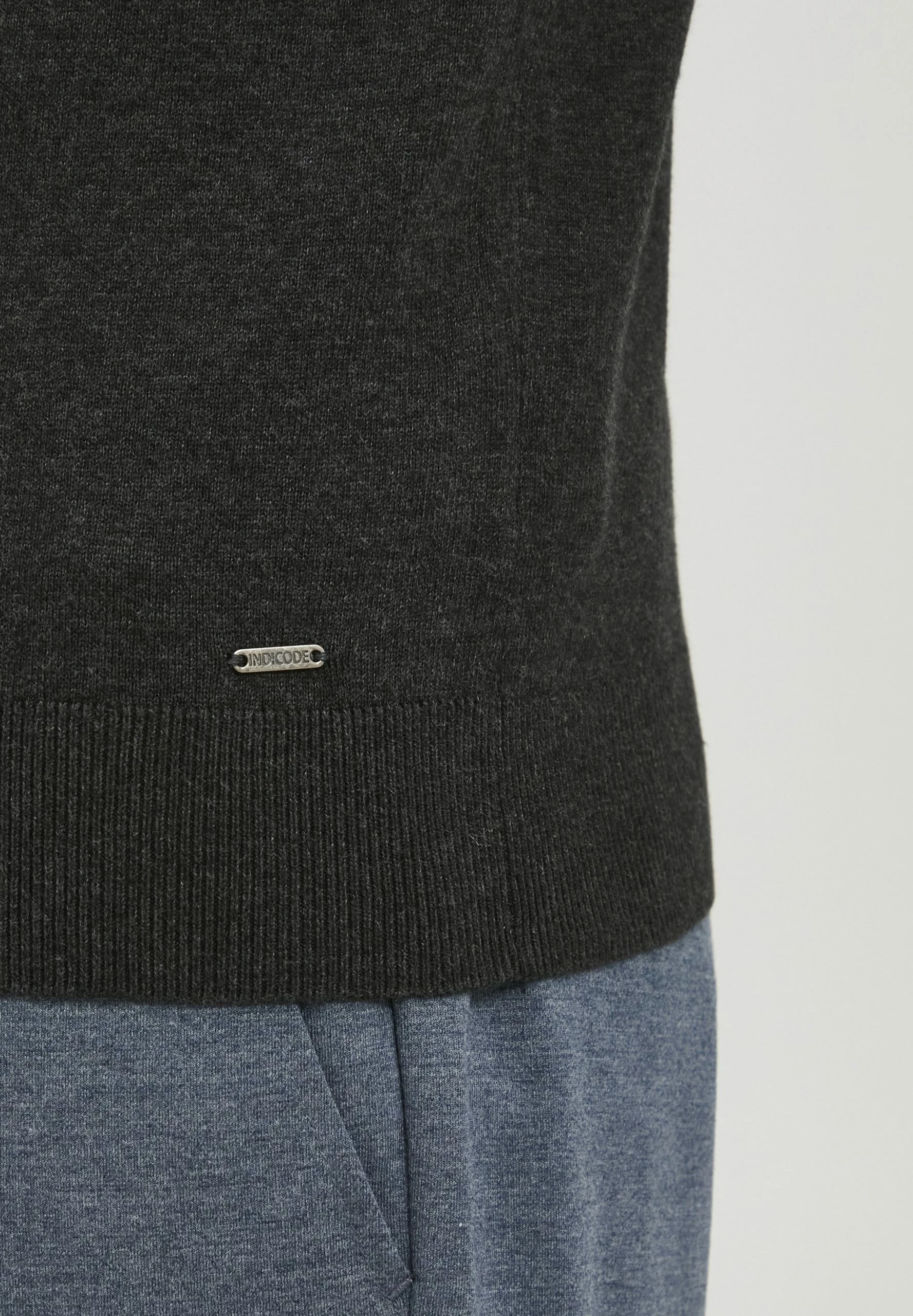 Indicode Jeans IDBADAR - Sweter - Charcoal Mix | Elegancki i Wygodny Sweter Męski 6 Indicode Jeans IDBADAR - Sweter - Charcoal Mix | Elegancki i Wygodny Sweter Męski - obrazek 6