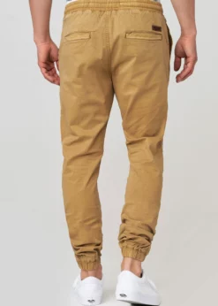 Indicode Jeans FIELDS - Spodnie Materiałowe - Amber - Wysoka Jakość, Wygodne i Modne 9 Indicode Jeans FIELDS - Spodnie Materiałowe - Amber - Wysoka Jakość, Wygodne i Modne -Indicode Jeans Sklep 5afd578d288b4a308a5ce1c7da6a4ae4 scaled