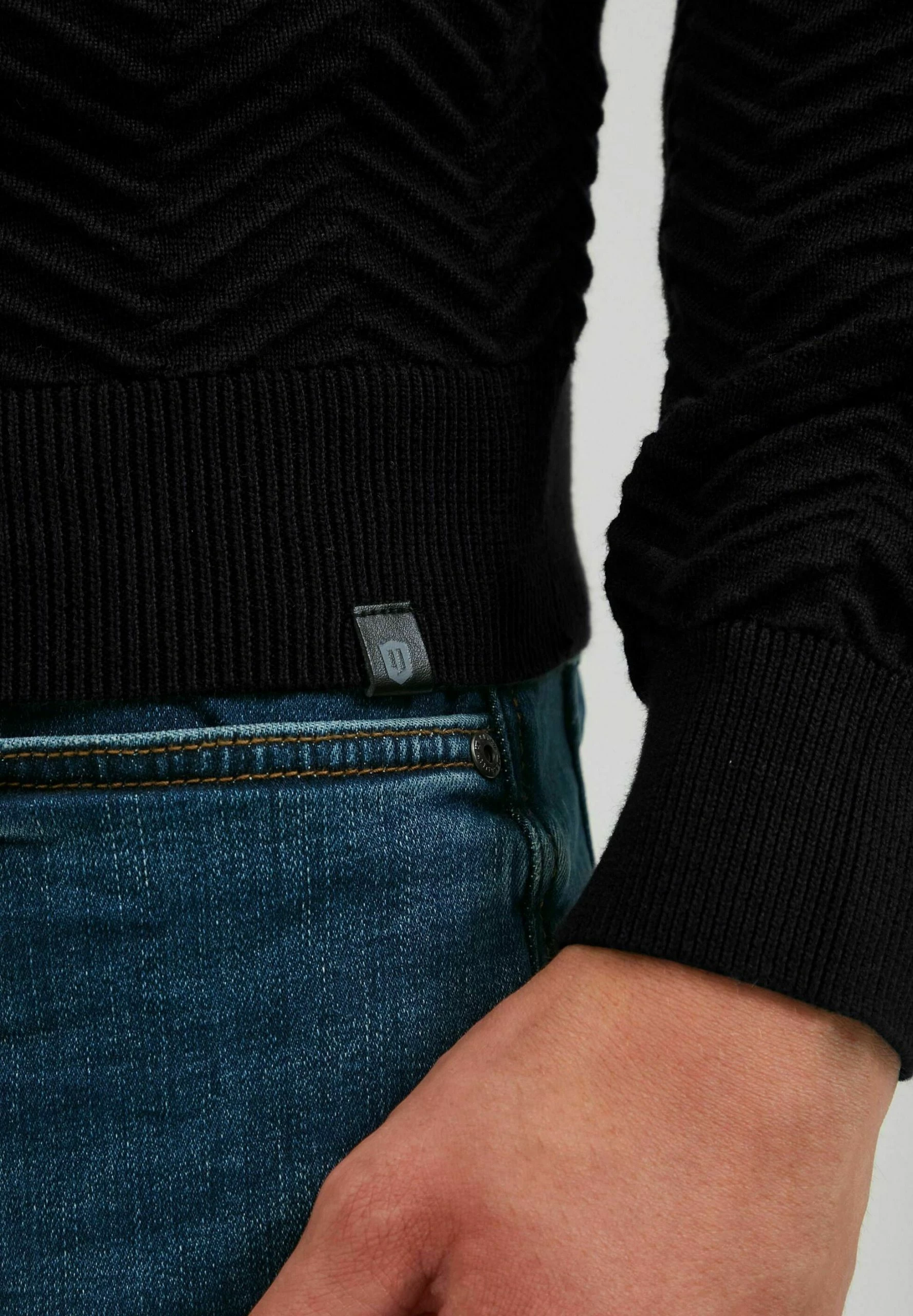 Indicode Jeans IDBANJAMINO - Kardigan - Czarny | Elegancki i Wygodny 5 Indicode Jeans IDBANJAMINO - Kardigan - Czarny | Elegancki i Wygodny - obrazek 5