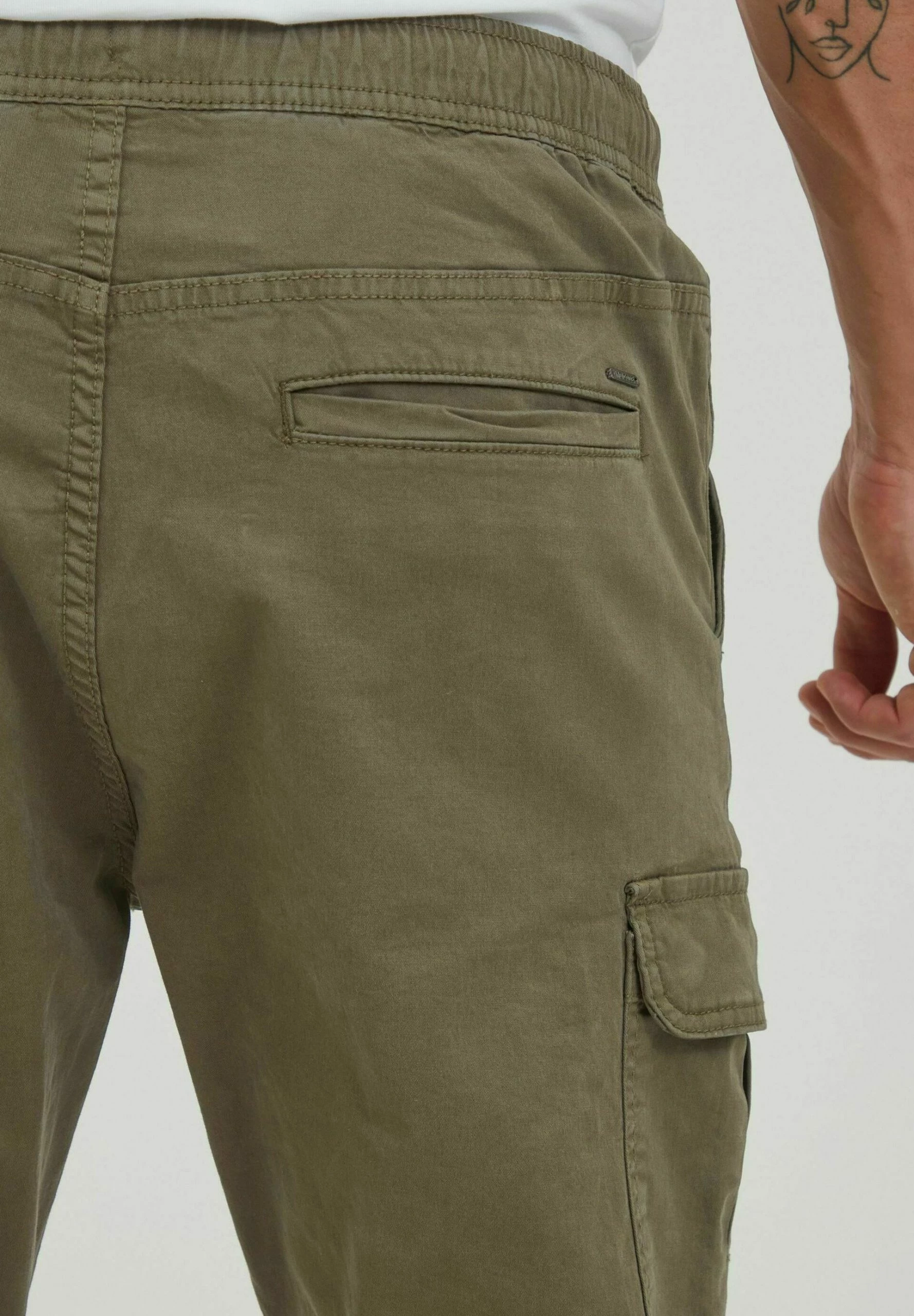 Indicode Jeans IDGILMAT - Bojówki Army - Wysoka Jakość i Komfort 5 Indicode Jeans IDGILMAT - Bojówki Army - Wysoka Jakość i Komfort - obrazek 5