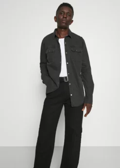 Indicode Jeans INWATSON - Męskie Spodnie Jeansowe - Czarny -Indicode Jeans Sklep 677b26cd231f4ec5ab37665d759470da scaled