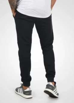 Indicode Jeans IDNAPANEE - Spodnie Treningowe - Czarny -Indicode Jeans Sklep 67d8811fc9a641faba687002cbf1fc41 scaled