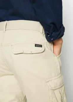 Indicode Jeans WILLIAM - Bojówki - Fog - Wysoka jakość, modny design -Indicode Jeans Sklep 73ef7cd470794cbd9cf1001243644d7c scaled