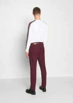 Indicode Jeans GOVER - Chinosy - Zinfandel - Męskie spodnie chino 7 Indicode Jeans GOVER - Chinosy - Zinfandel - Męskie spodnie chino -Indicode Jeans Sklep 80e65d942ee741db89d4bc1cfbd2c40d scaled