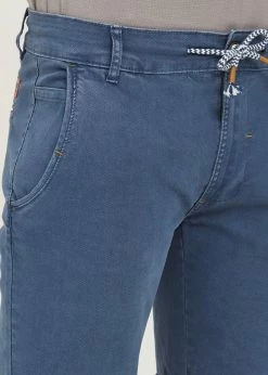 Indicode Jeans IDMIKA - Szorty w kolorze niebieskim | Wysoka jakość i wygoda -Indicode Jeans Sklep 85b3f5397f9a497e95e171385c399aef