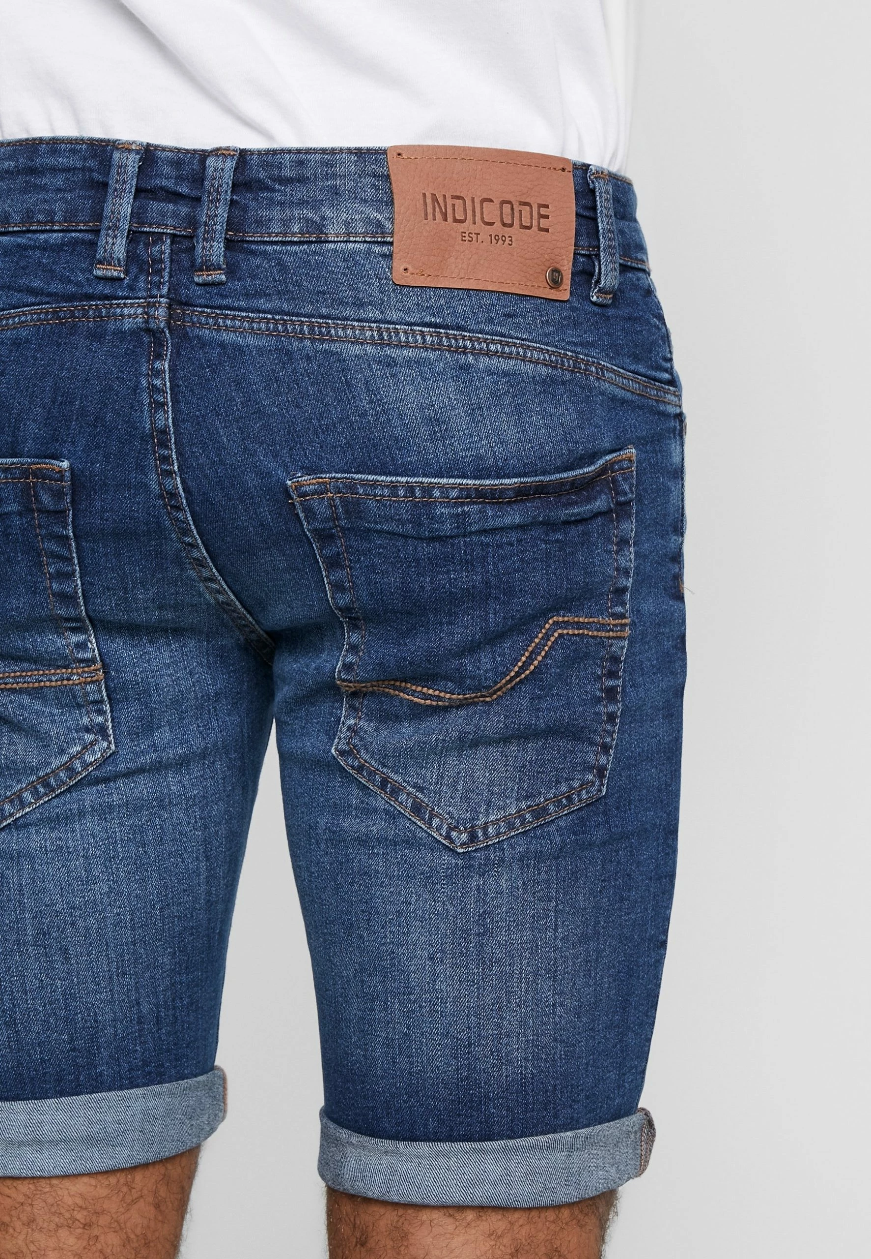 Indicode Jeans KADEN HOLES - Szorty Jeansowe - Medium Indigo | Modne i Wygodne Szorty Męskie 3 Indicode Jeans KADEN HOLES - Szorty Jeansowe - Medium Indigo | Modne i Wygodne Szorty Męskie - obrazek 3