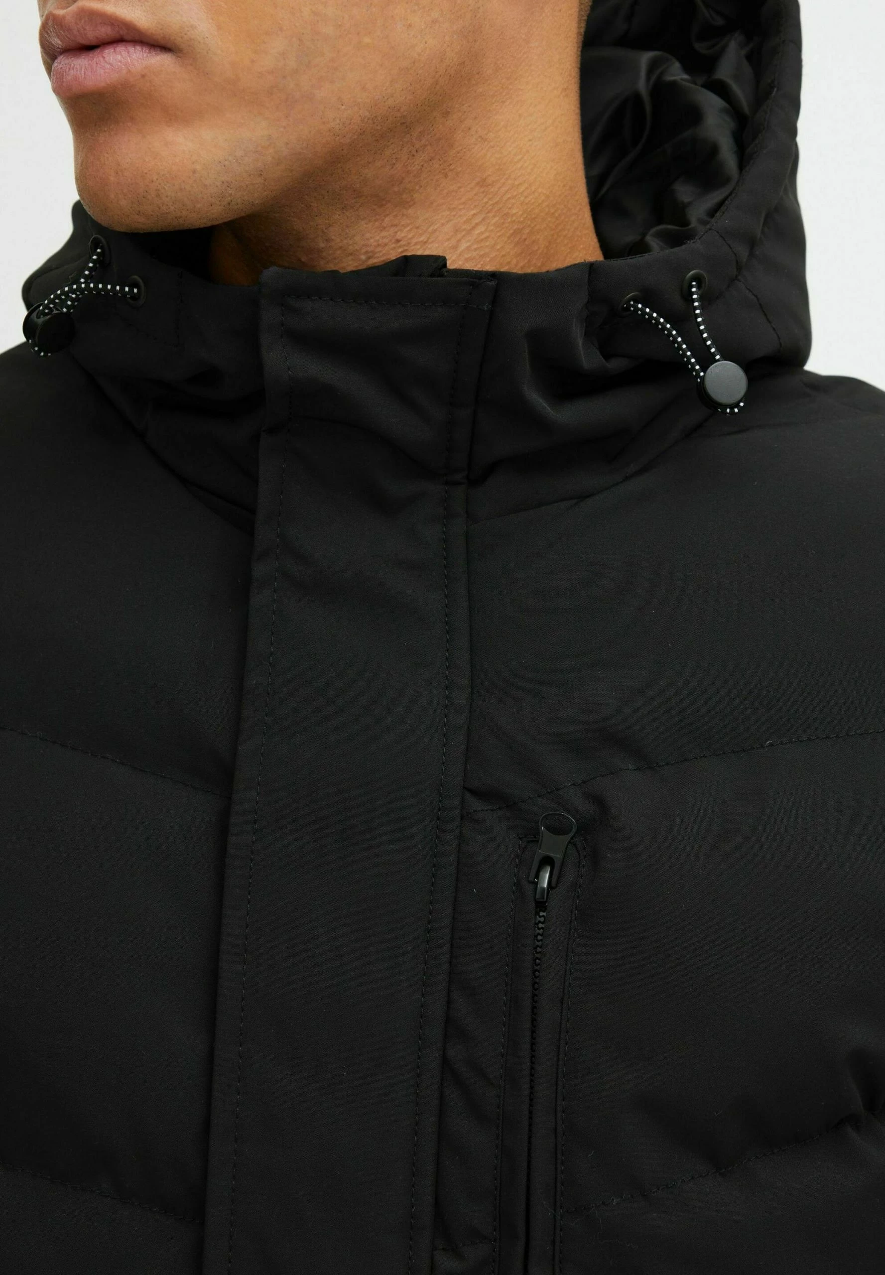 Indicode Jeans IDSTEPHIN - Kurtka Zimowa - Czarna | Kurtki Męskie i Damskie 4 Indicode Jeans IDSTEPHIN - Kurtka Zimowa - Czarna | Kurtki Męskie i Damskie - obrazek 4