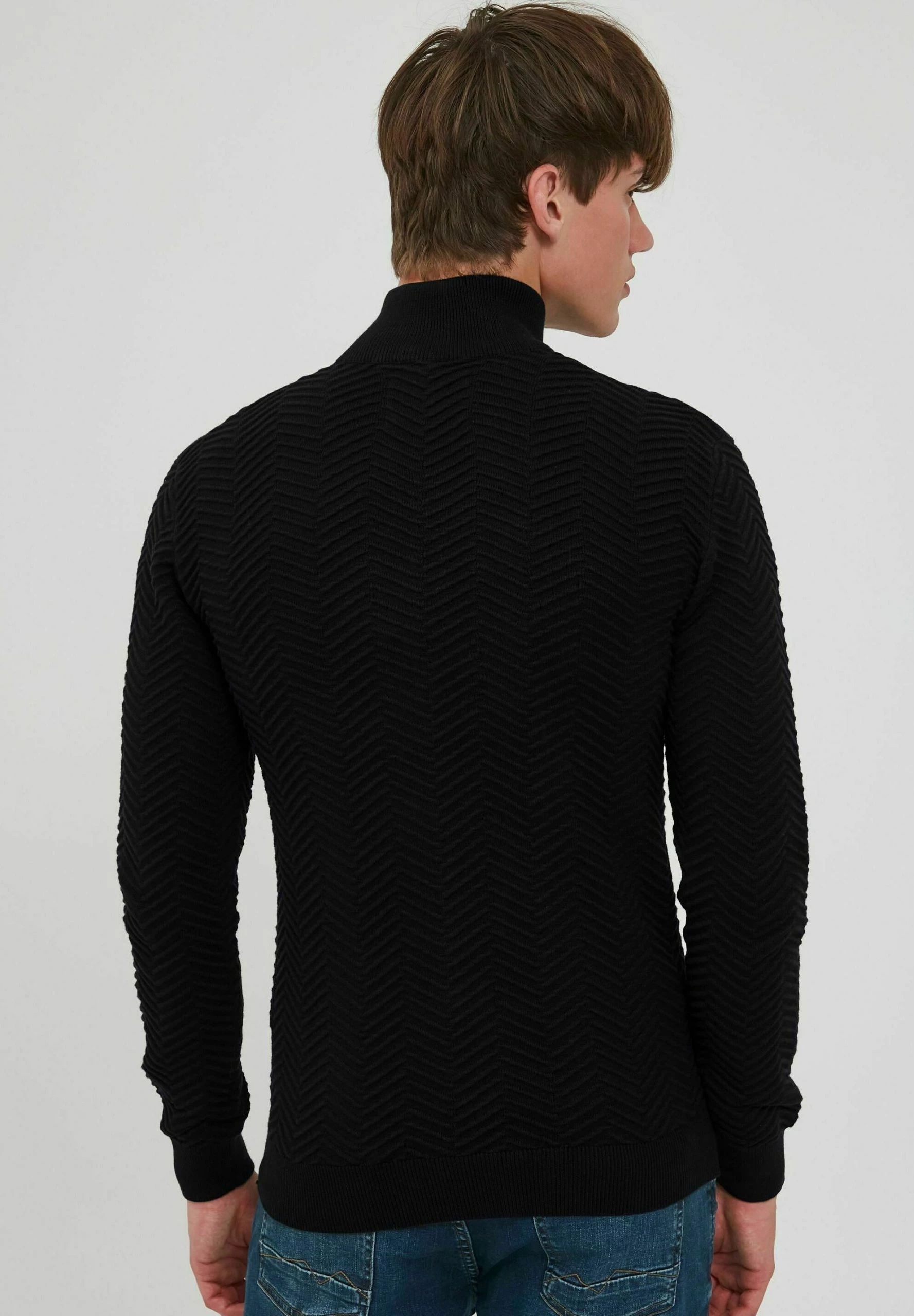 Indicode Jeans IDBANJAMINO - Kardigan - Czarny | Elegancki i Wygodny 3 Indicode Jeans IDBANJAMINO - Kardigan - Czarny | Elegancki i Wygodny - obrazek 3