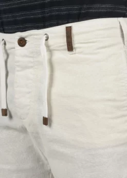 Indicode Jeans IDMOSES - Szorty Off-white - Męskie szorty w stylu casual -Indicode Jeans Sklep 9dedc078f4cc4b1cbfeb25db5c5dbc64 scaled