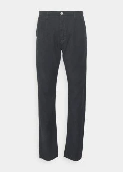 Indicode Jeans VILLE - Spodnie Materiałowe - Navy | Promocja | Odzież 10 Indicode Jeans VILLE - Spodnie Materiałowe - Navy | Promocja | Odzież -Indicode Jeans Sklep a28d746c6b8e492fa0cb53ea9cda9883 scaled