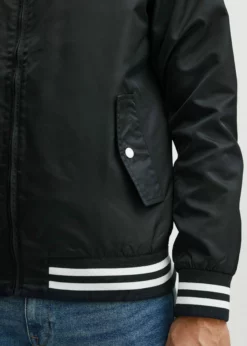 Indicode Jeans IDKEVIN - Kurtka Bomber Czarna - Męska Kurtka Wierzchnia -Indicode Jeans Sklep a2d150adf90e4e818d1e41c2e497f2bf scaled