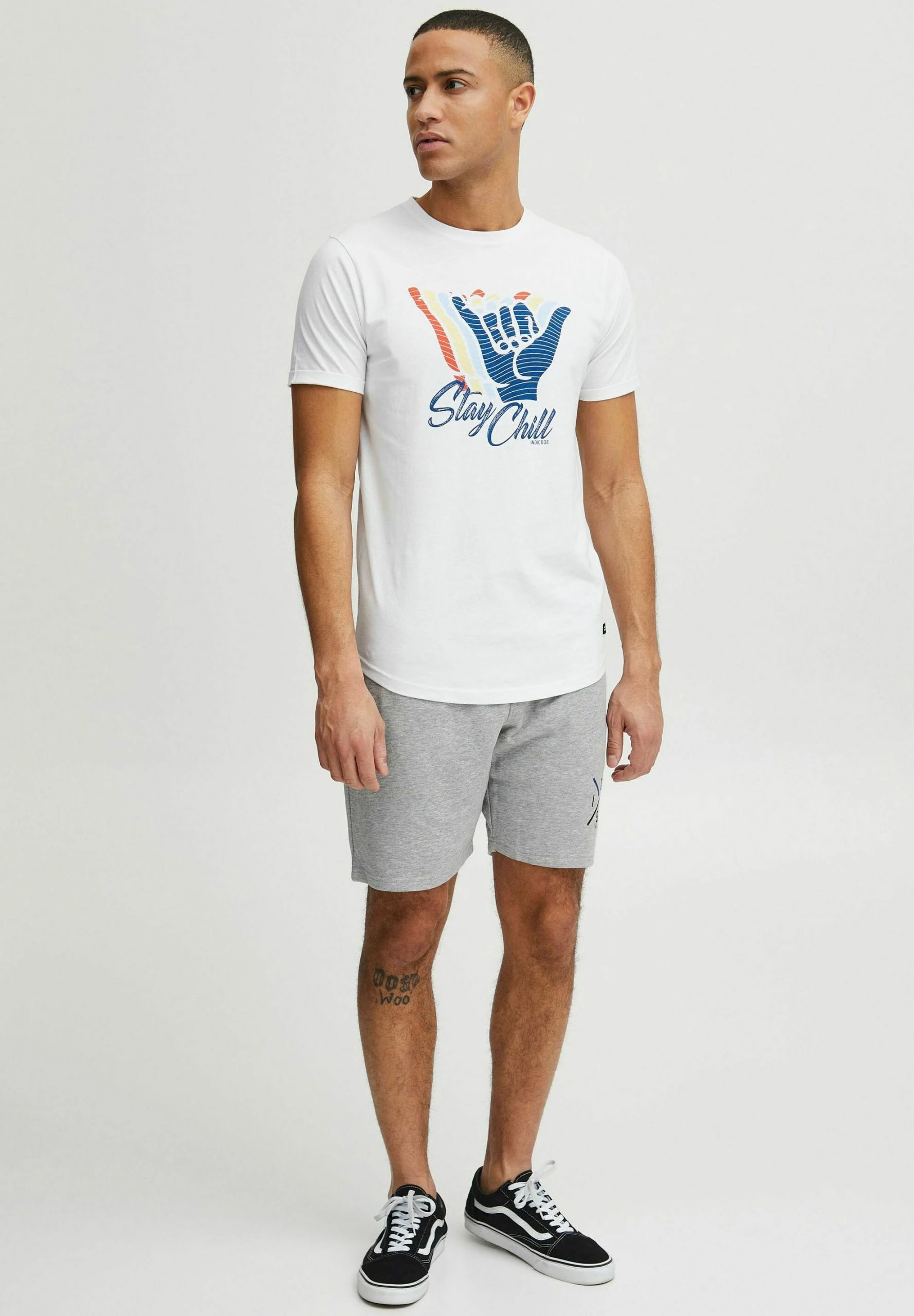 Indicode Jeans IDHALLUM - Szorty - Light Grey Mix | Wygoda i Styl 2 Indicode Jeans IDHALLUM - Szorty - Light Grey Mix | Wygoda i Styl - obrazek 2