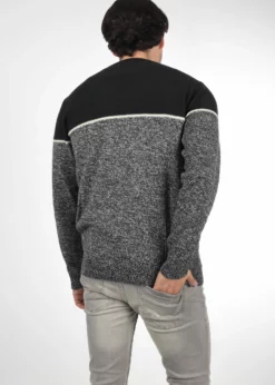 Indicode Jeans IDLYNN - Sweter Czarny | Elegancki i Wygodny Sweter -Indicode Jeans Sklep b2a9f4b7648b4ae9842d48b1921ac8e2 scaled