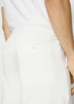 Indicode Jeans BRENNAN - Szorty w kolorze Off-white - Wygodne i stylowe szorty męskie -Indicode Jeans Sklep b70367710884421a8378c009e0d021fb scaled