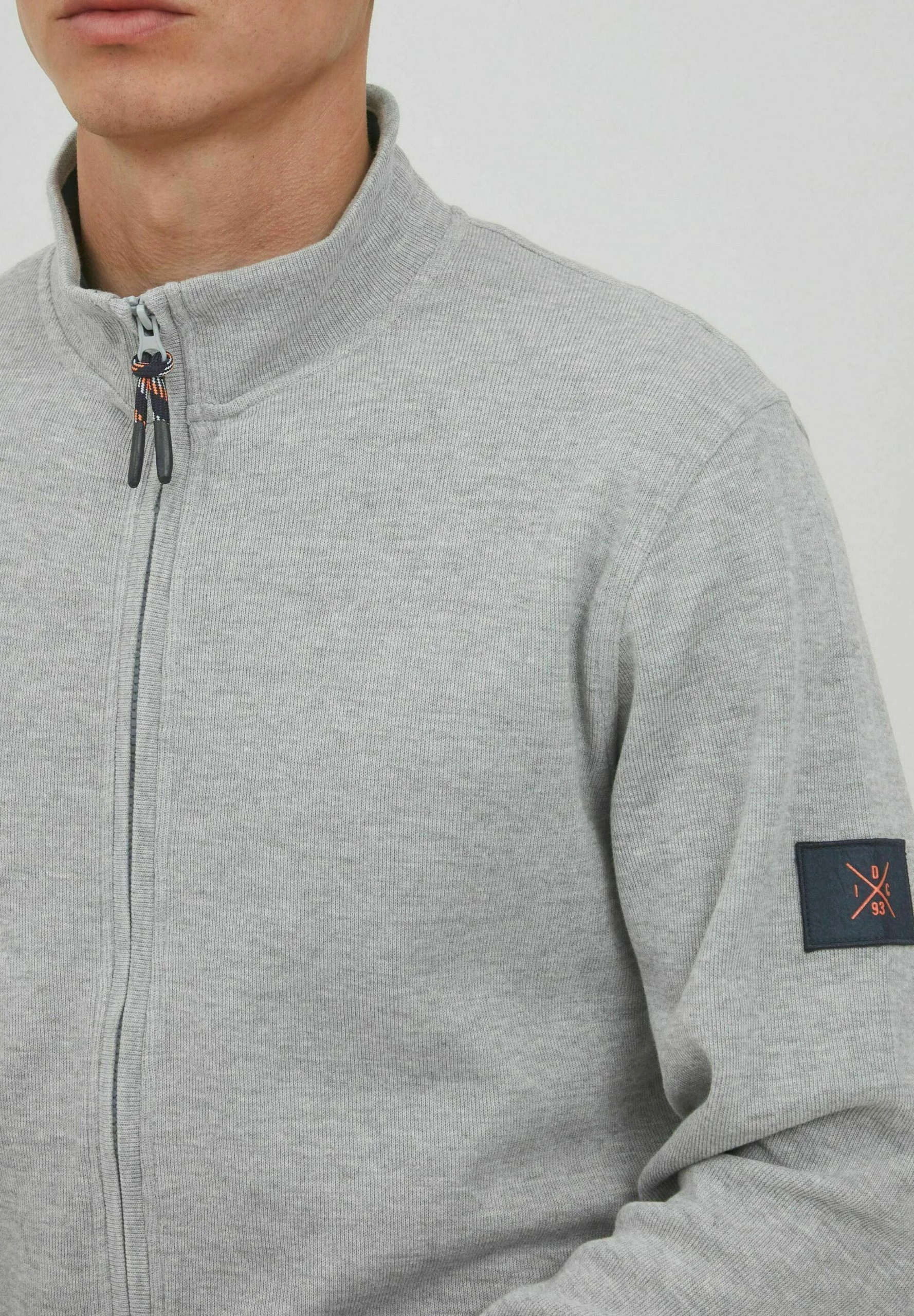 Indicode Jeans ARCELIO - Kardigan - Light Grey Mix | Elegancki i Wygodny Sweter 4 Indicode Jeans ARCELIO - Kardigan - Light Grey Mix | Elegancki i Wygodny Sweter - obrazek 4