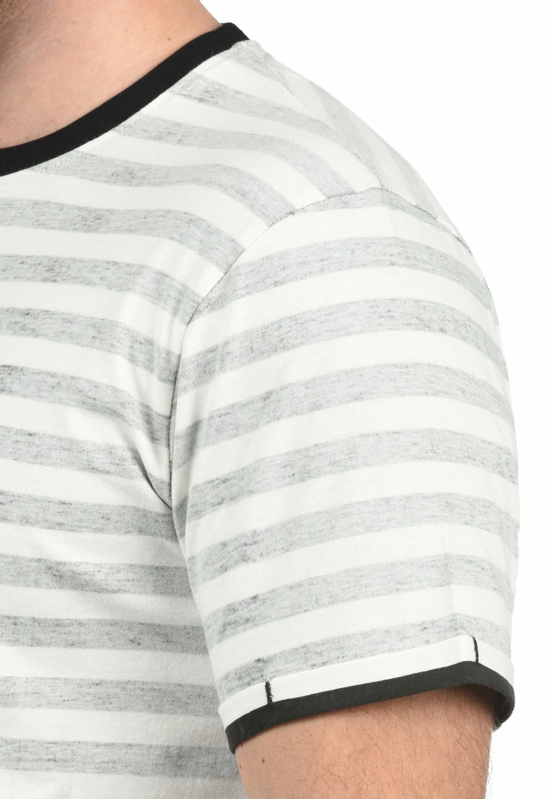 Indicode Jeans IDRENI - T-shirt Z Nadrukiem - Czarny | Odzież Męska 3 Indicode Jeans IDRENI - T-shirt Z Nadrukiem - Czarny | Odzież Męska - obrazek 3