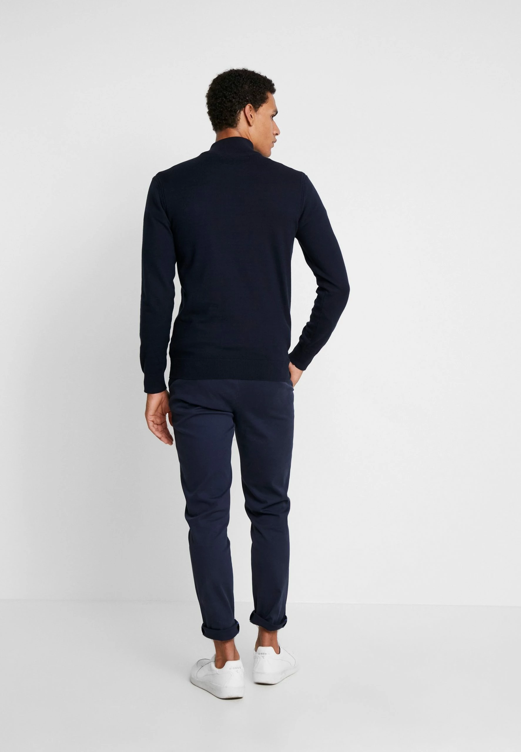 Indicode Jeans ANCONA - Sweter Męski w Kolorze Navy | Elegancki i Wygodny 3 Indicode Jeans ANCONA - Sweter Męski w Kolorze Navy | Elegancki i Wygodny - obrazek 3