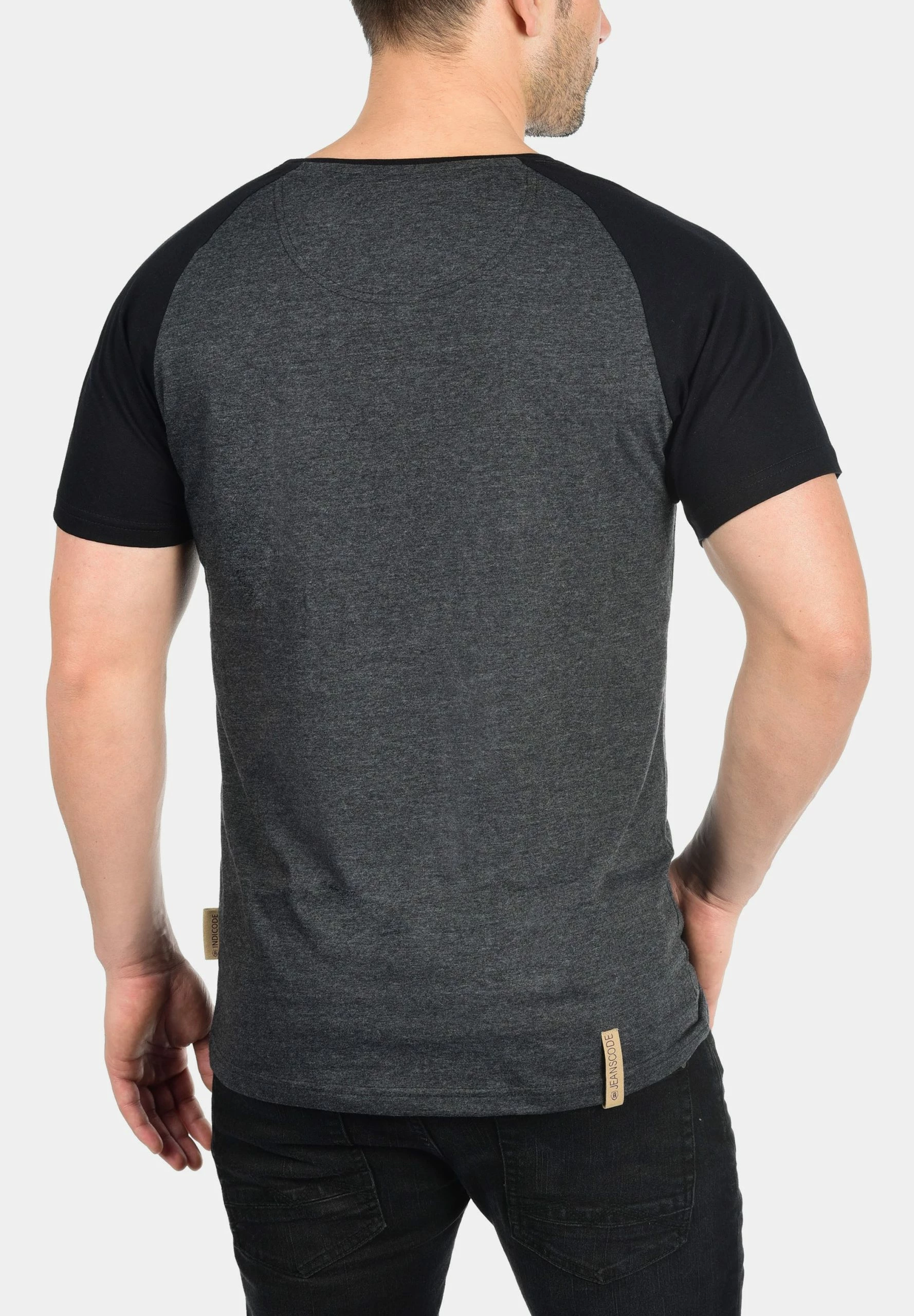 Indicode Jeans IDGRESHAM - T-shirt Z Nadrukiem - Charcoal/black | Odzież/T-shirty i koszulki polo 2 Indicode Jeans IDGRESHAM - T-shirt Z Nadrukiem - Charcoal/black | Odzież/T-shirty i koszulki polo - obrazek 2