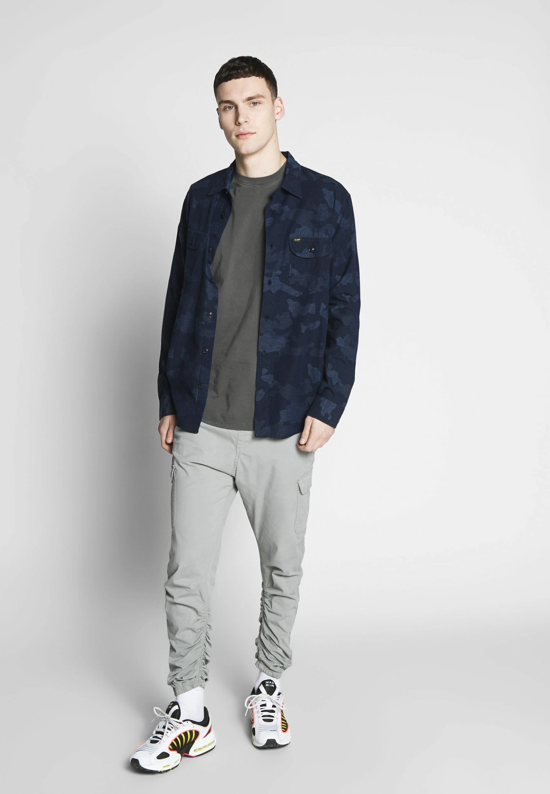 Indicode Jeans LAKELAND - Bojówki - Jasny Szary | Męskie Spodnie Jeansowe 2 Indicode Jeans LAKELAND - Bojówki - Jasny Szary | Męskie Spodnie Jeansowe - obrazek 2