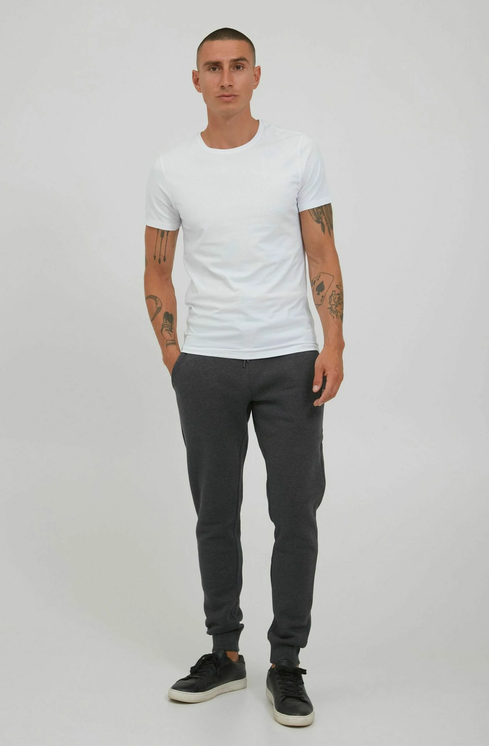 Indicode Jeans IDHULTOP - Spodnie Treningowe - Charcoal Mix | Wygoda i Styl 2 Indicode Jeans IDHULTOP - Spodnie Treningowe - Charcoal Mix | Wygoda i Styl - obrazek 2