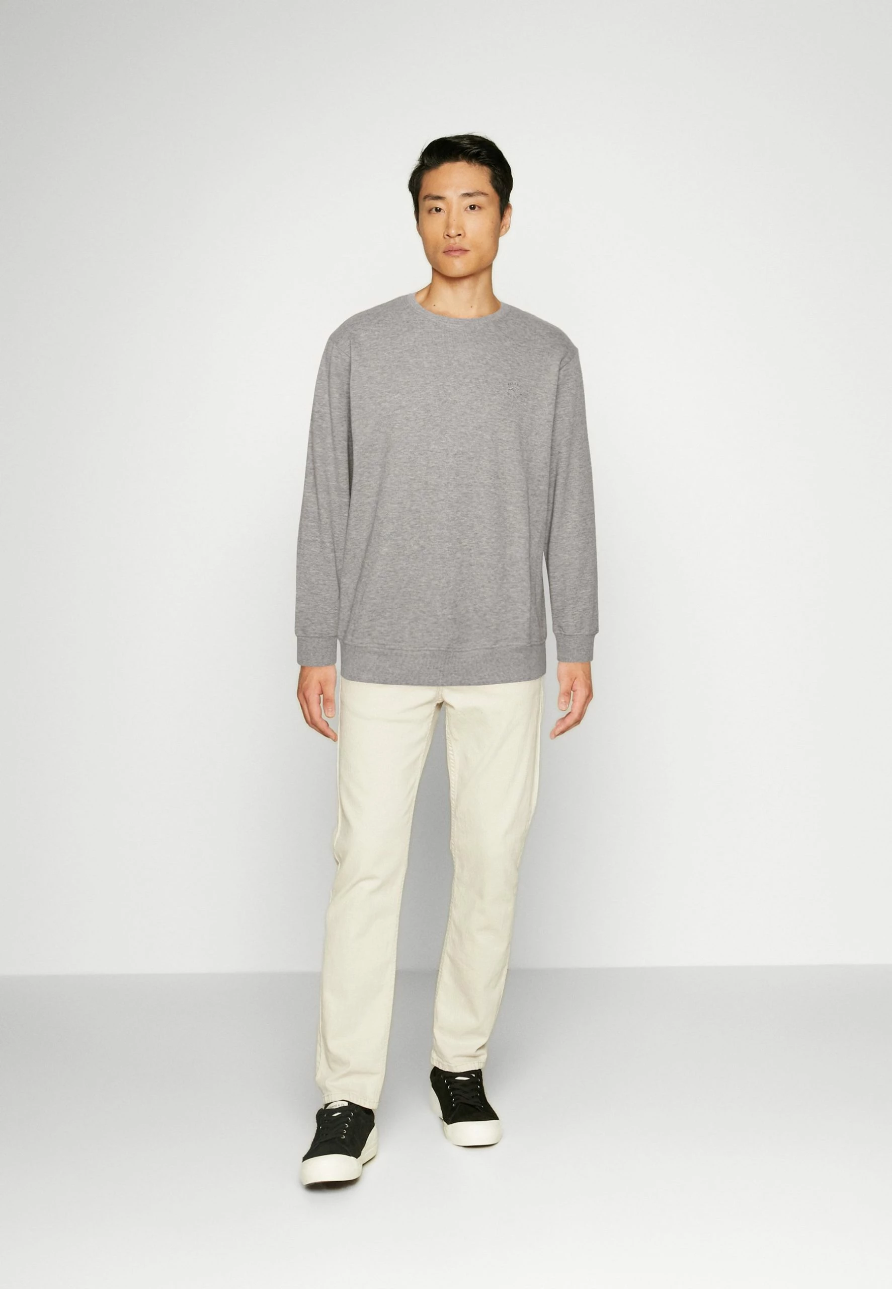 Indicode Jeans HOLT - Bluza w Kolorze Grey Mix | Wyjątkowa Odzież Męska 2 Indicode Jeans HOLT - Bluza w Kolorze Grey Mix | Wyjątkowa Odzież Męska - obrazek 2