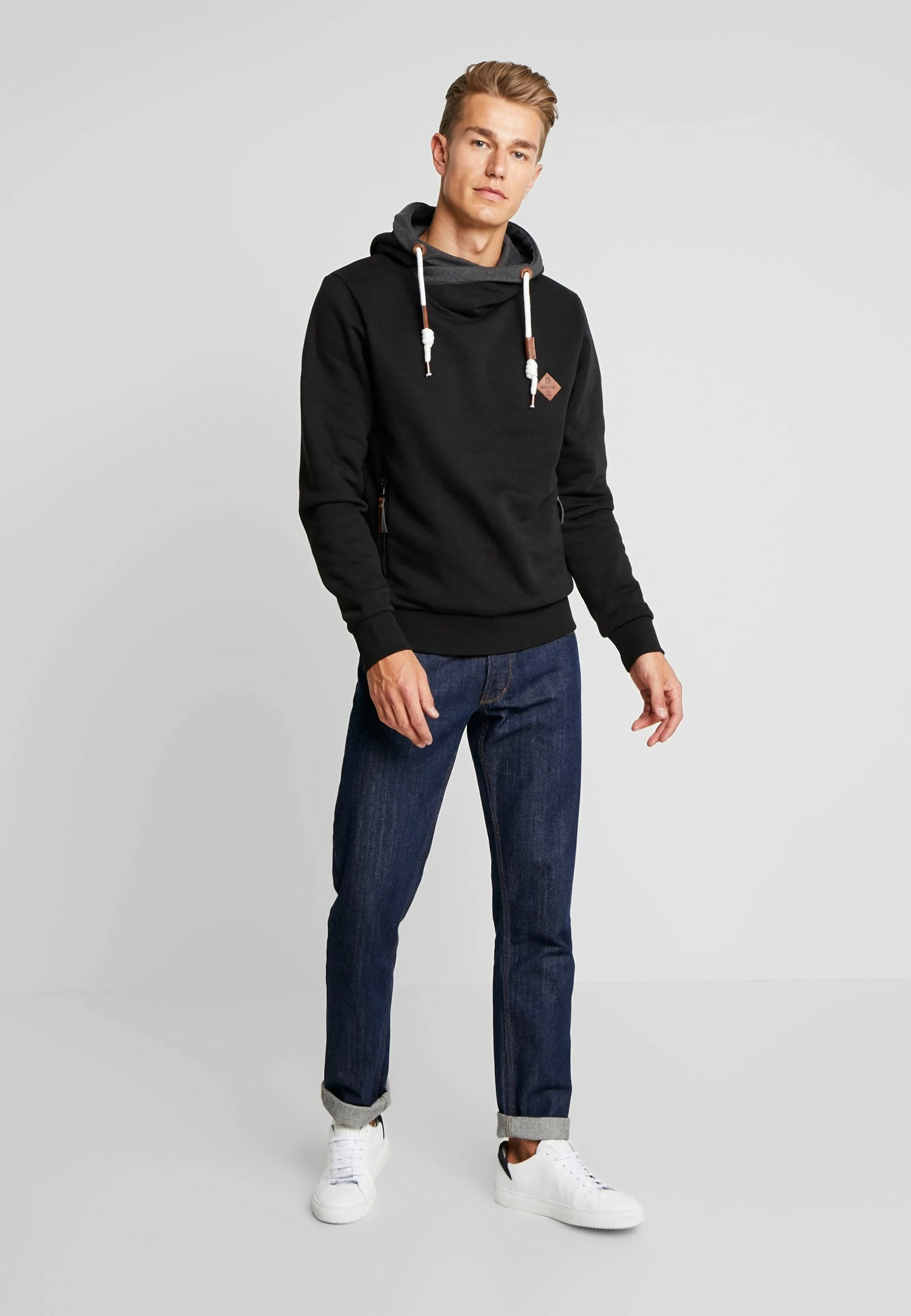 Indicode Jeans BATCHELOR - Bluza Z Kapturem - Czarna | Bluzy Męskie 2 Indicode Jeans BATCHELOR - Bluza Z Kapturem - Czarna | Bluzy Męskie - obrazek 2