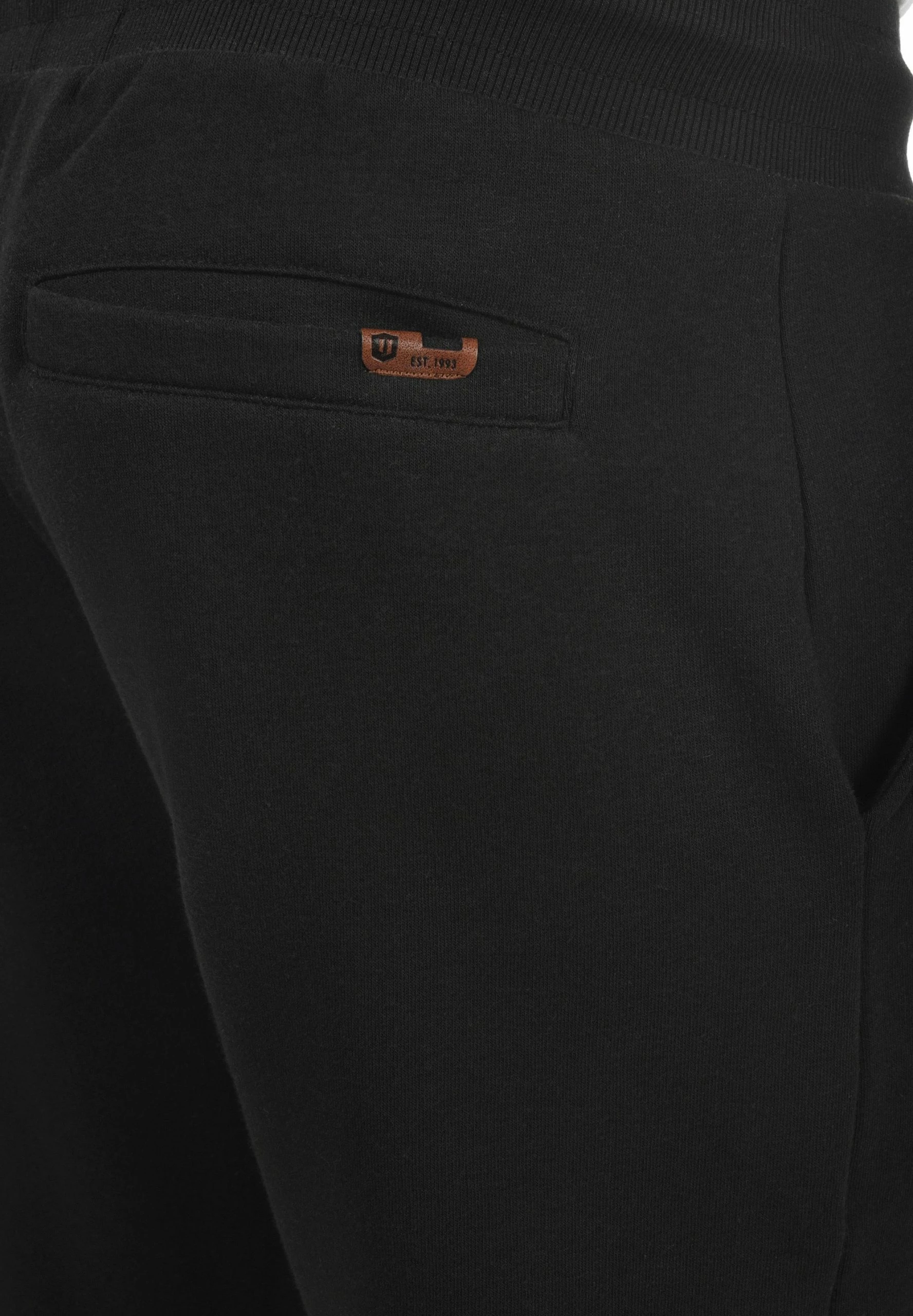 Indicode Jeans IDHULTOP - Spodnie Treningowe - Black | Wygodne i Stylowe Spodnie Treningowe 6 Indicode Jeans IDHULTOP - Spodnie Treningowe - Black | Wygodne i Stylowe Spodnie Treningowe - obrazek 6