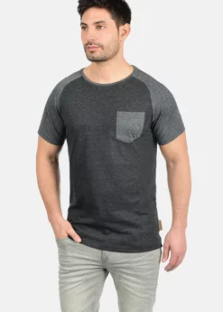 Indicode Jeans IDGRESHAM - T-shirt Z Nadrukiem - Charcoal | Modna Odzież Męska