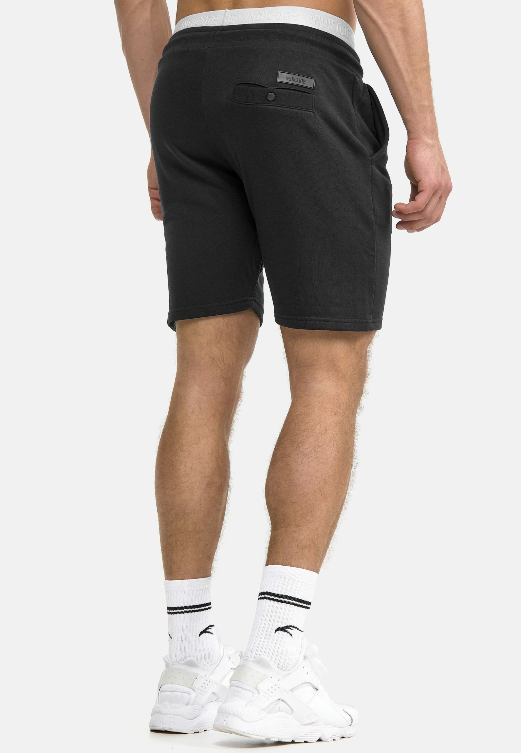 Indicode Jeans Yates - Szorty Męskie Czarny - Wygodne i Stylowe 3 Indicode Jeans Yates - Szorty Męskie Czarny - Wygodne i Stylowe - obrazek 3