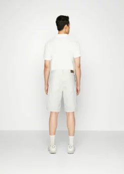 Indicode Jeans TIAN - Szorty Jeansowe - White Heaven | Klasyczne i Wygodne | Odzież Damska 7 Indicode Jeans TIAN - Szorty Jeansowe - White Heaven | Klasyczne i Wygodne | Odzież Damska -Indicode Jeans Sklep fe51eff77c2c4dbf8547a71d5e41179d scaled