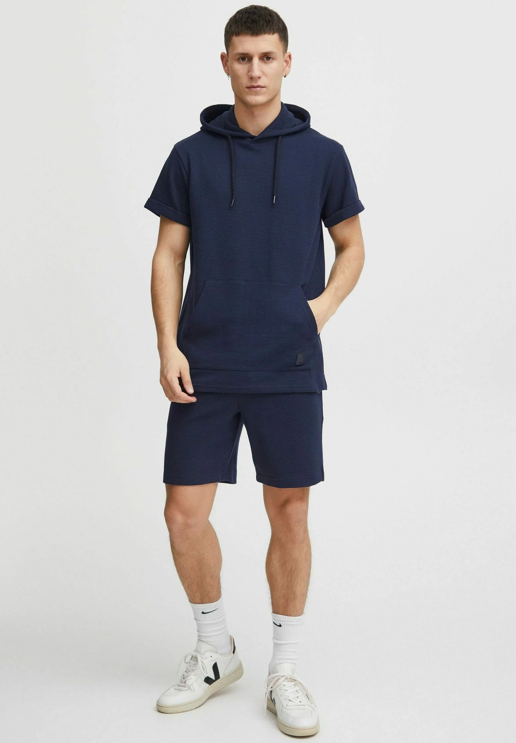 Indicode Jeans IDNILS - T-shirt Z Nadrukiem - Navy - Odzież/T-shirty i koszulki polo 2 Indicode Jeans IDNILS - T-shirt Z Nadrukiem - Navy - Odzież/T-shirty i koszulki polo - obrazek 2